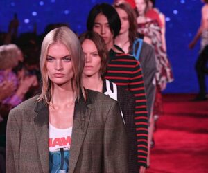 Calvin Klein, New York Moda Haftası’na Geri Dönüyor
