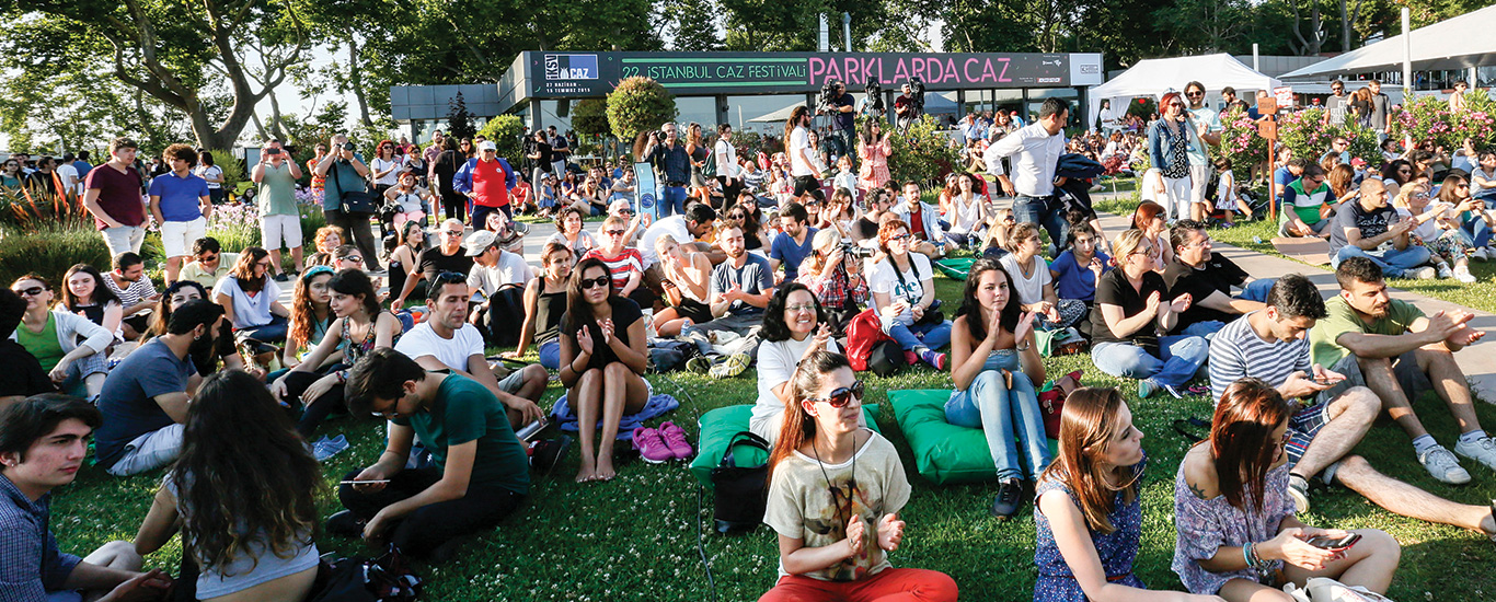 Açık Hava Tiyatroları ve Sinemalar Rehberi