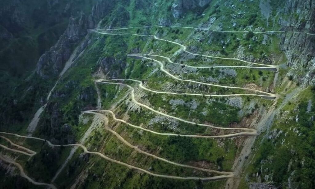 d915 yolu yamaç görünümü