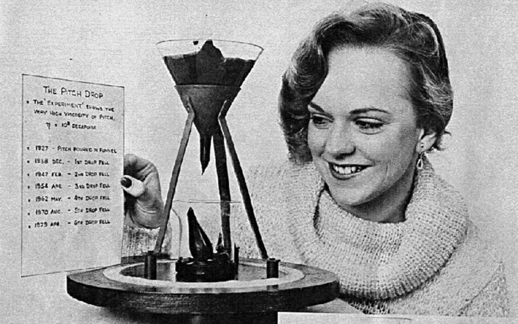 eski pitch drop deney görseli